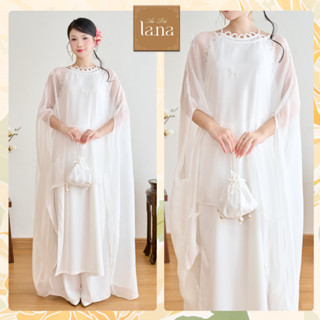  Áo dài yếm lụa vân cách tân 2 tà Bạch Tường Vân đính bướm và hạt ngọc thủ công phối áo choàng - SD397 LANA DESIGN 