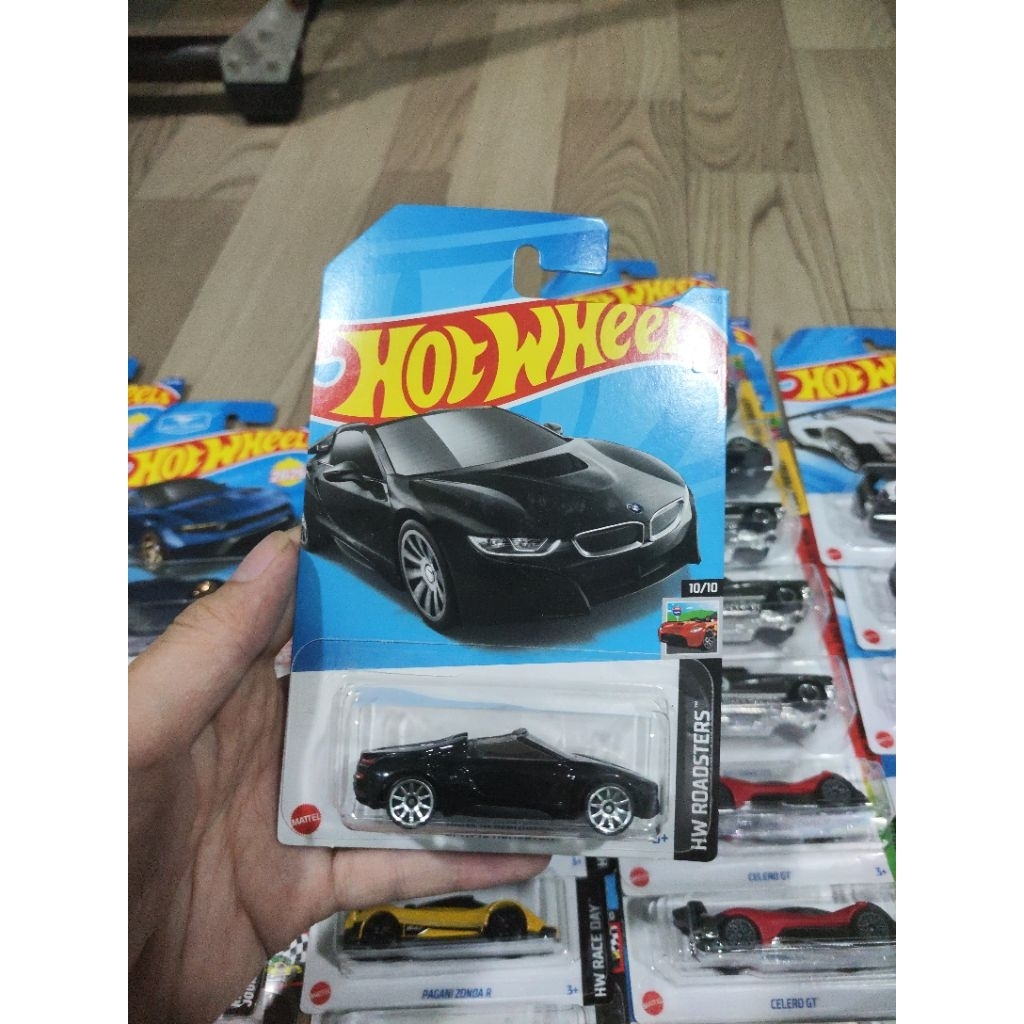 Xe hot wheels mô hình bmw i8 roadster