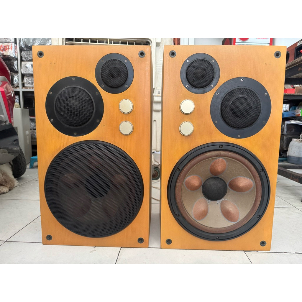 Cặp Loa Victor SX-7ll có thiết kế 3 đường tiếng bass 30cm Mid dome và Treble dome loa zin mới đẹp âm