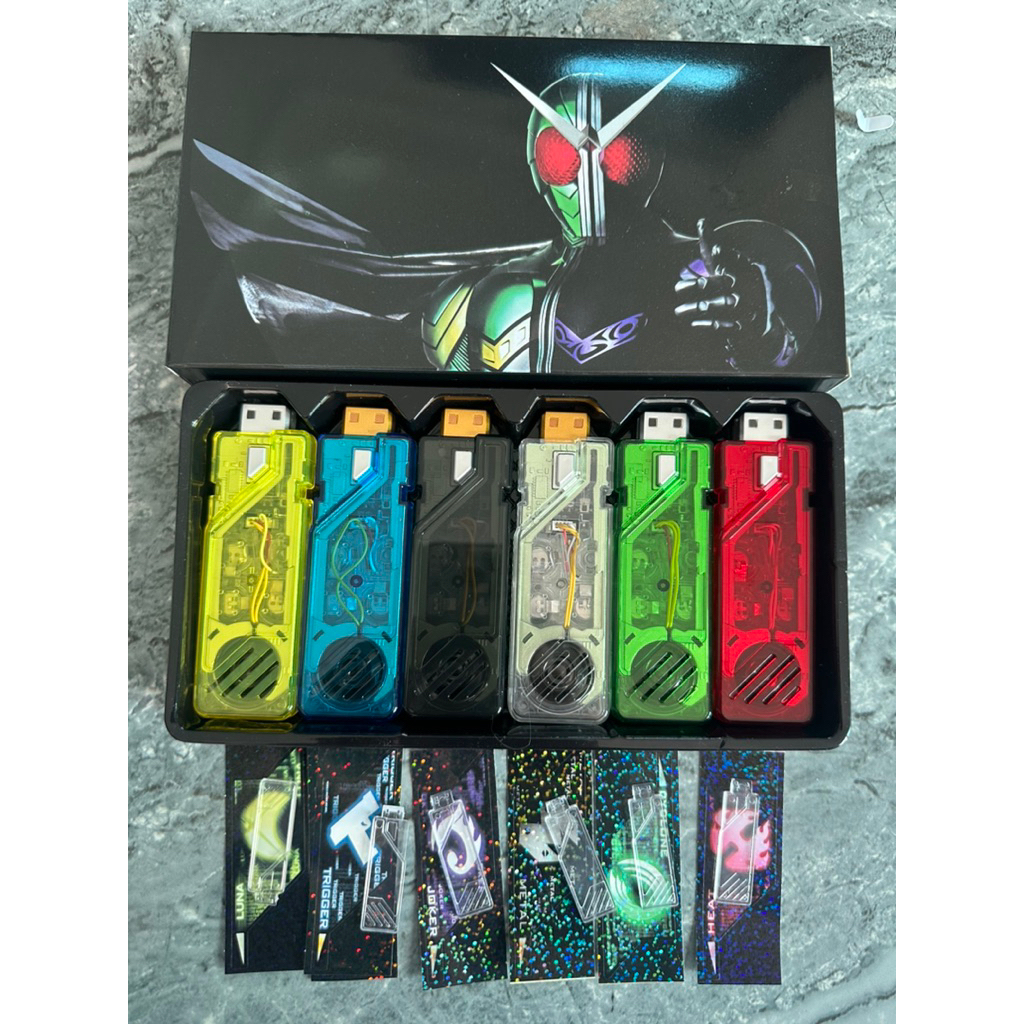 Kamen Rider MEMORY  CSM 2.0 ( BOOTLEG ) có thoại memory cyclone joker trigger heat luna metal