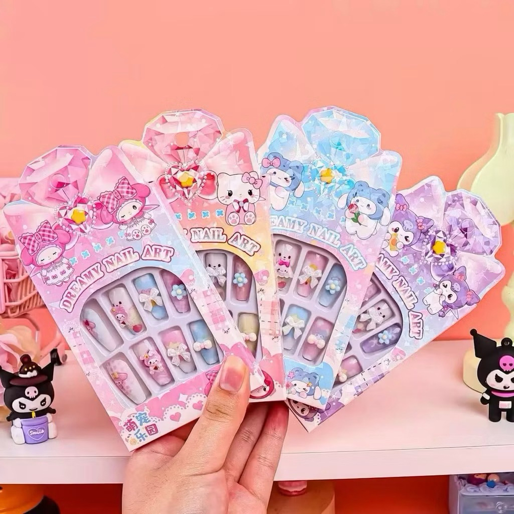 Bộ Móng Tay Giả Sanrio "Khu Vườn Mơ Mộng" - Dreamy Nail Art Collection (Phiên bản Giới Hạn)