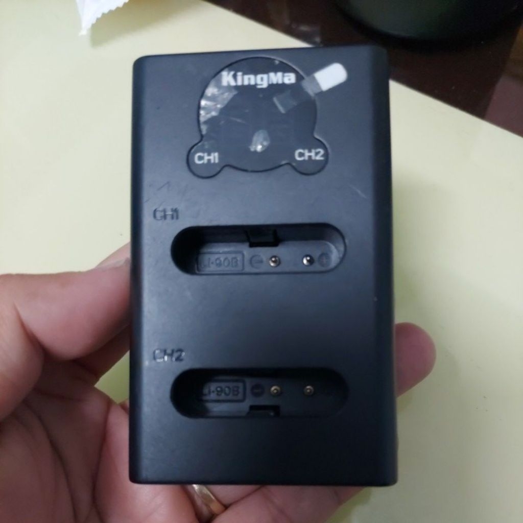 Thanh Lý SẠC ĐÔI SONY HIỆU KINGMA