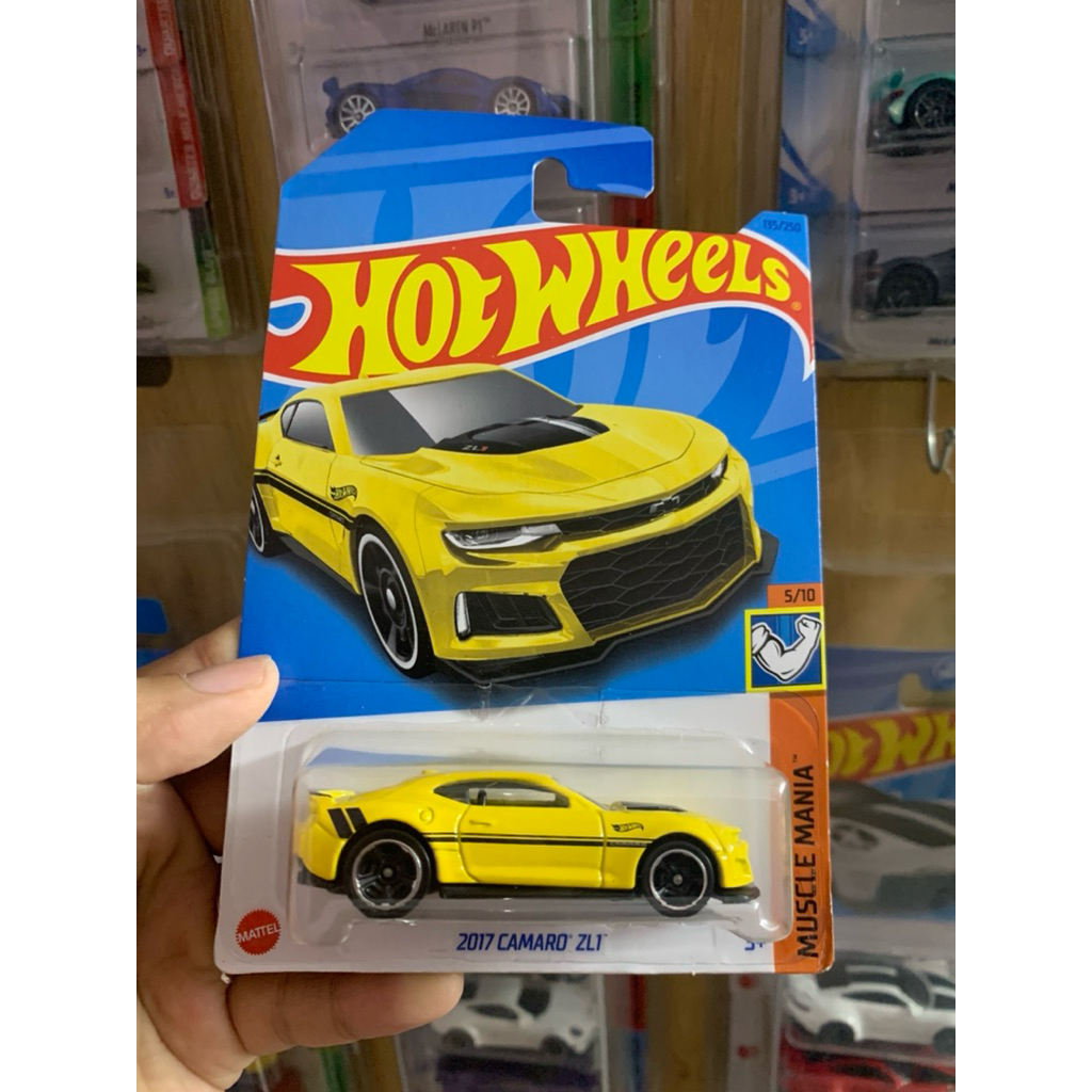 Xe Mô Hình Hot Wheels 2017 CAMARO ZL1 Vàng