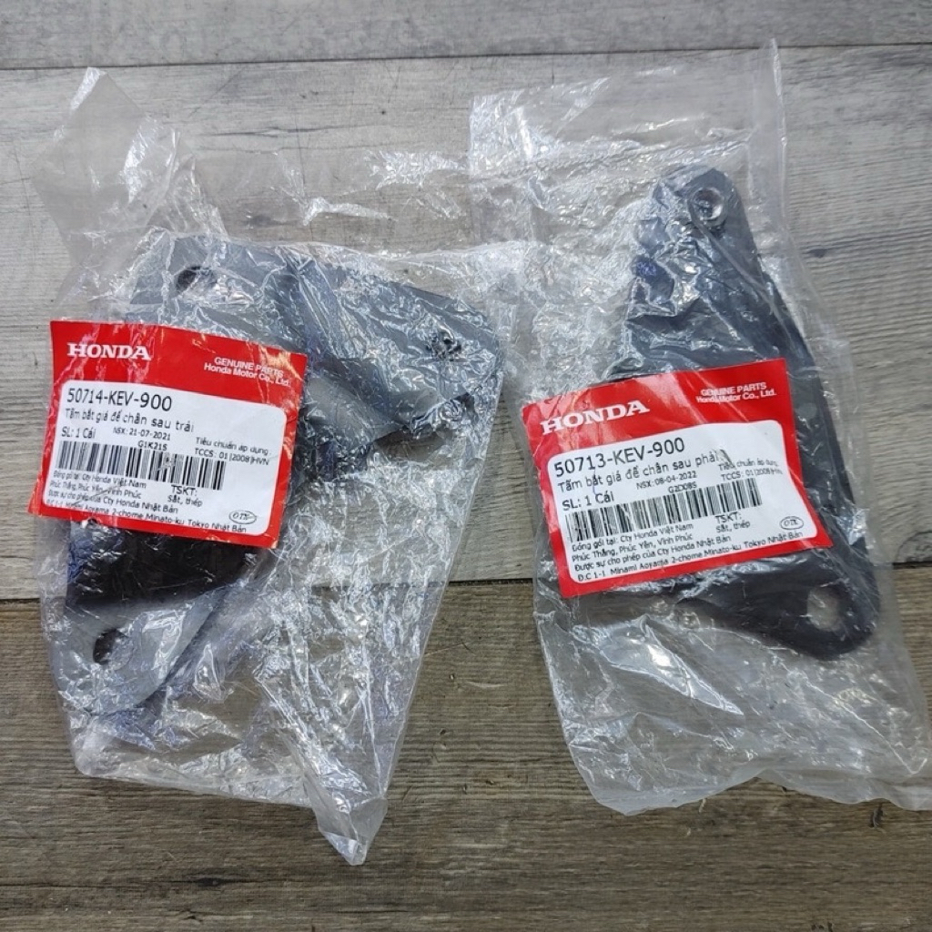 Cặp pass sắt gác chân sau Wave nhỏ (XB12.3)