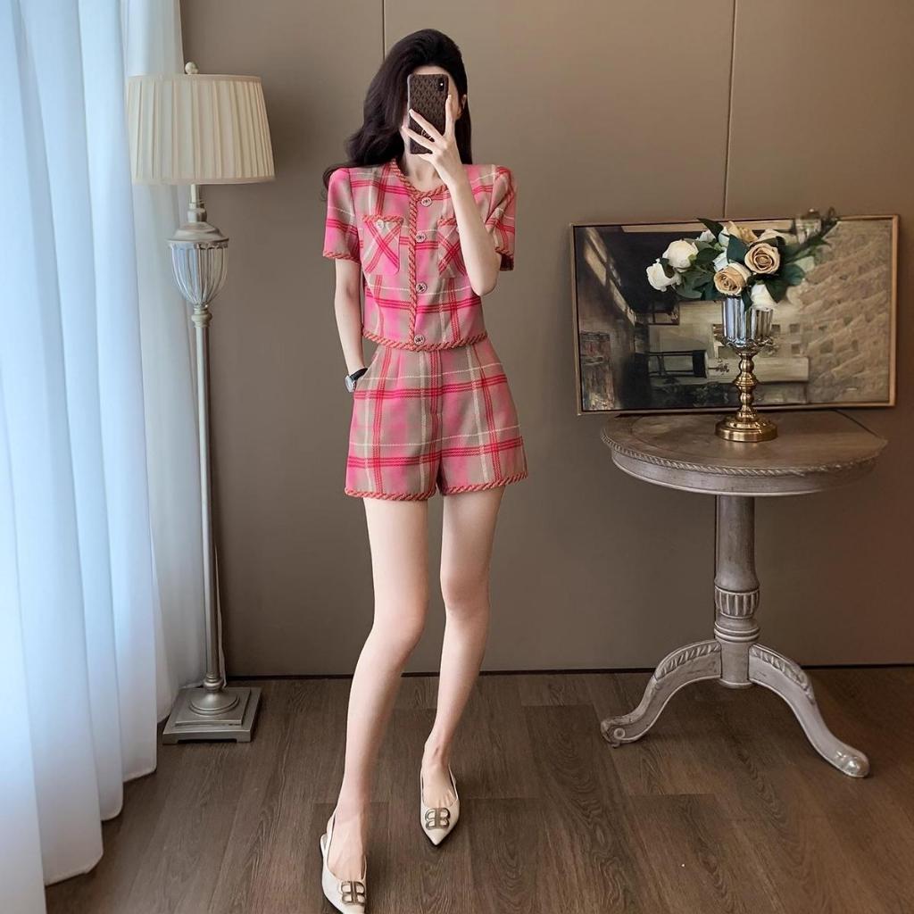 Set Quần Short Phong Cách Chanel Thanh Lịch - Đồ Bộ Cao Cấp Cho Nàng Thấp Bé 2025