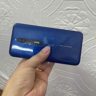 Điện thoại Redmi 8 Xiaomi,lên vỏ mới,ram 3/32gb