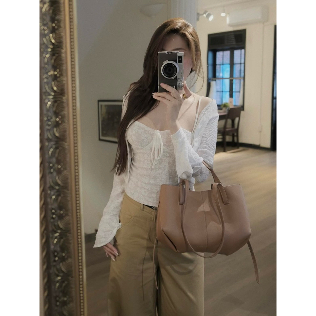 [HÀNG LOẠI 1] Set Áo 2 Dây Ren Hoa Thêu Nổi Kèm Áo Khoác Cardigan Ngoài Tay Loe Siêu Xinh | BigBuy360 - bigbuy360.vn