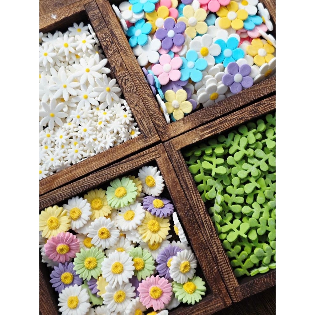 Kẹo đường Gumpaste Hoa cúc/kẹo trang trí bánh kem,bánh sinh nhật, đồ uống