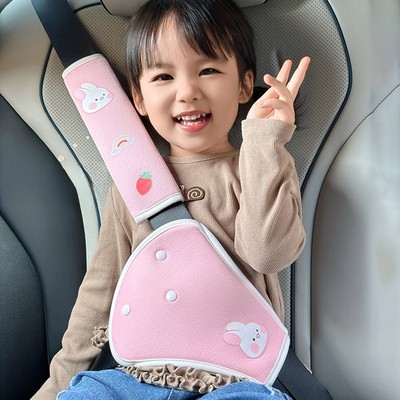 Bộ đệm bọc dây an toàn bảo vệ cho bé ngồi xe ô tô, xe hơi KidAndMom chống trầy xước cổ cho bé