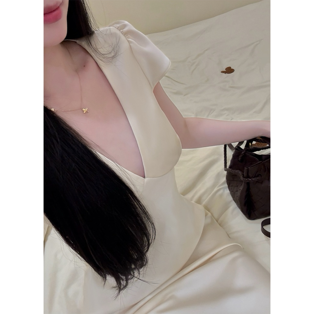 Đầm Lụa Chấm Bi - Đầm Lụa Trơn Có Tay Form Dài, Váy Lụa Hàn Châu 1 Lớp Không Mút, Không Dây Kéo | BigBuy360 - bigbuy360.vn