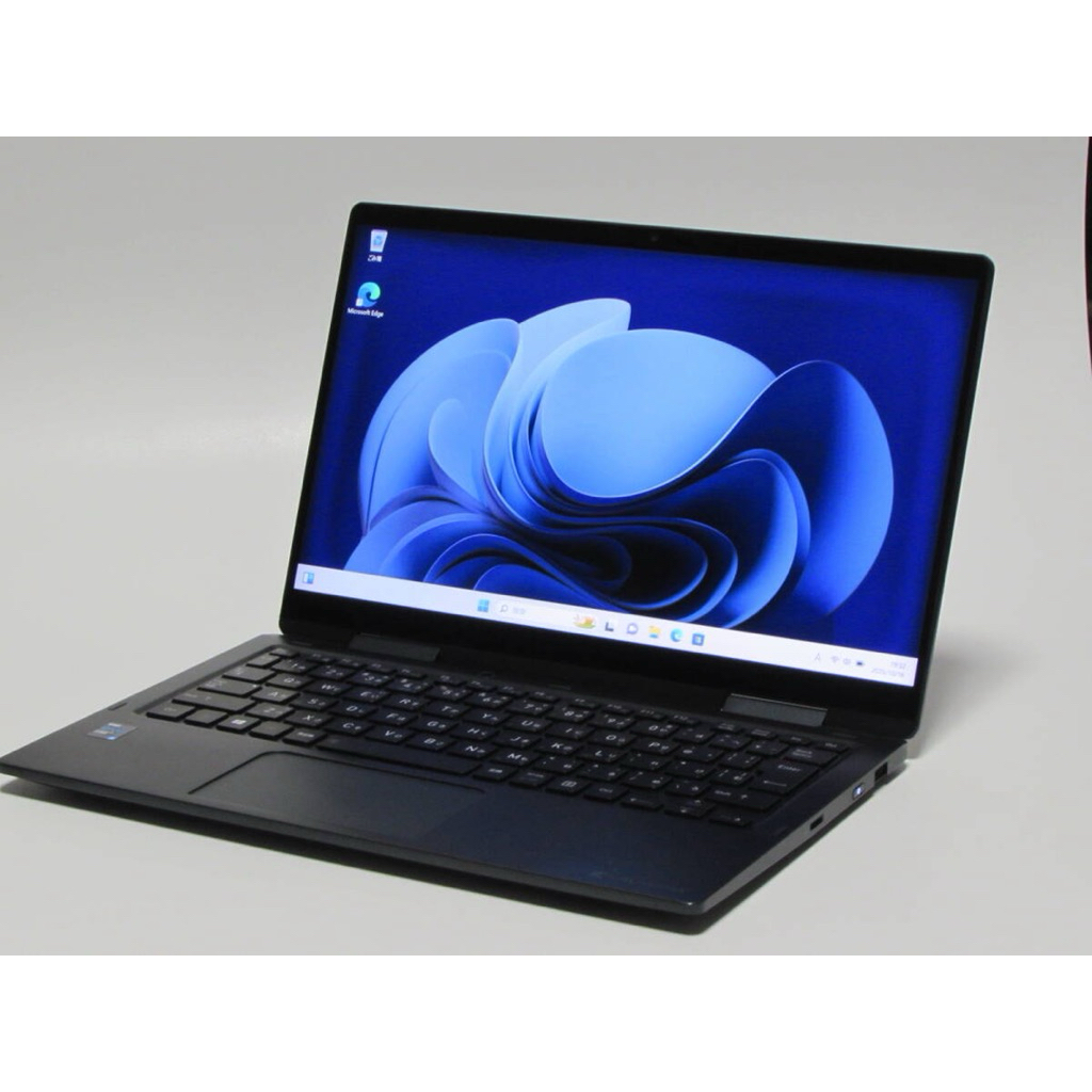 Laptop 2-in-1 Toshiba Dynabook V83/SH | Core i7 | RAM 16GB | SSD 512GB | Màn hình cảm ứng 13.3” FHD 