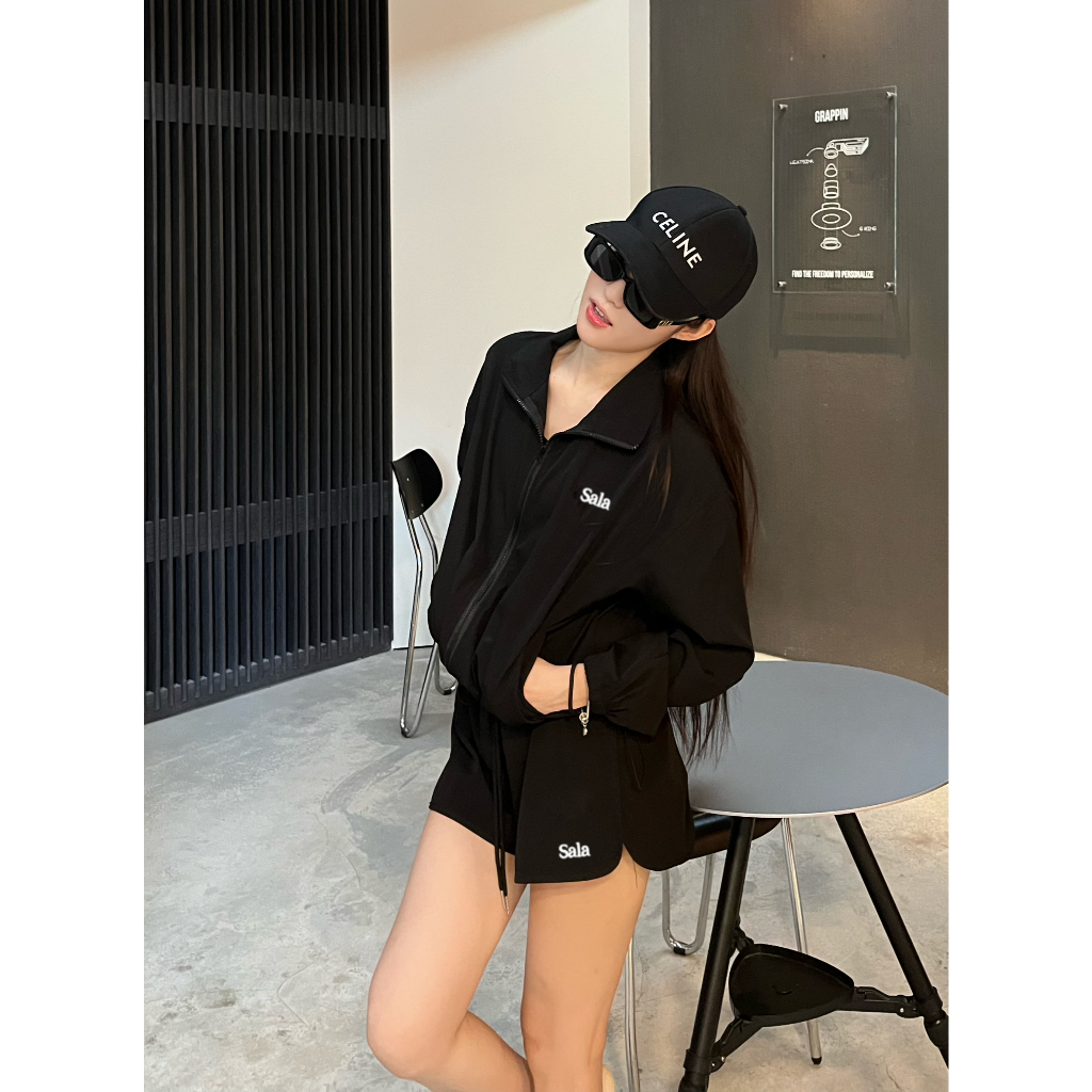 Bộ Áo khoác Gió Dài Tay Mix Quần Shorts Ngắn Trẻ Trung Năng Động - Thời Trang Sành Điệu