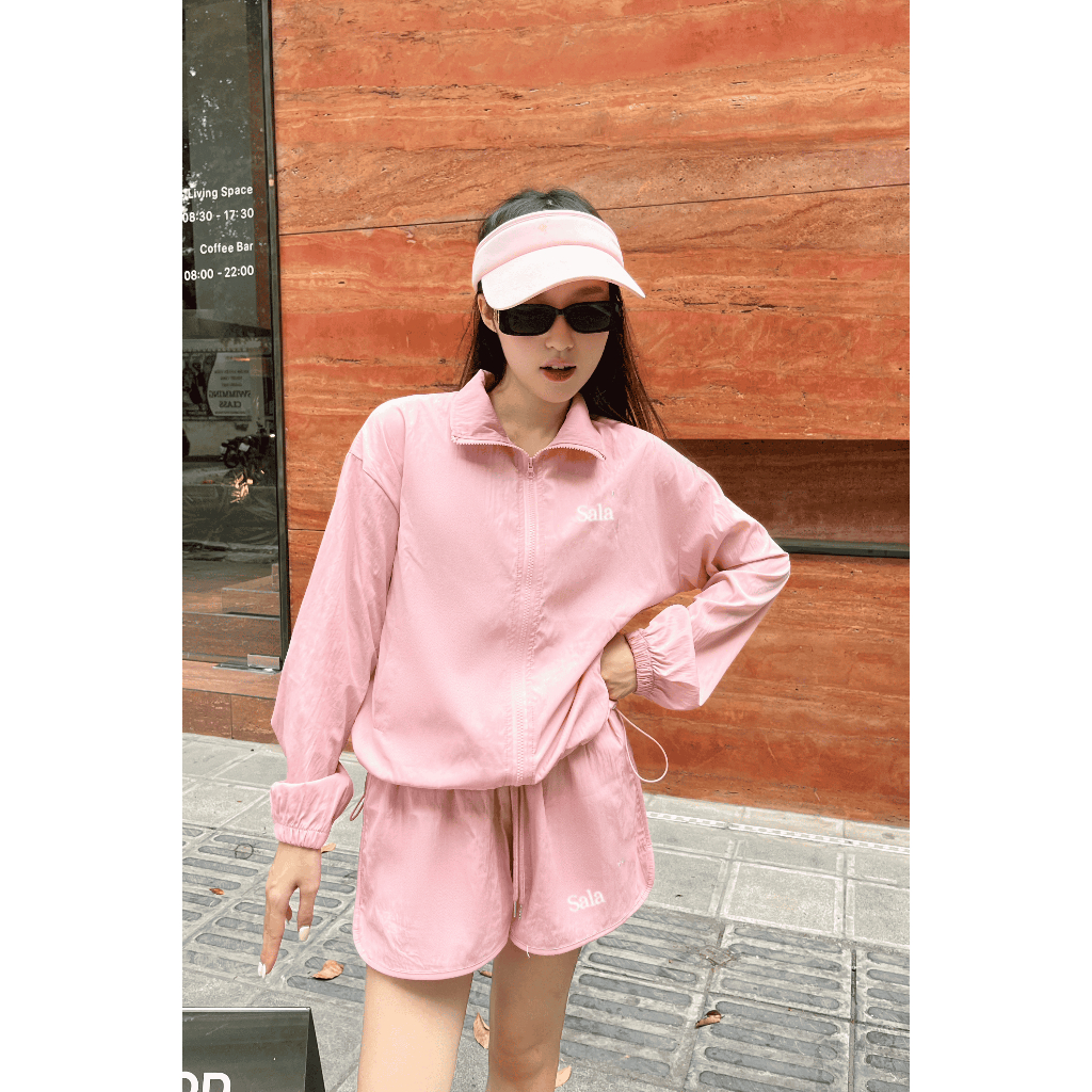 Bộ Áo khoác Gió Dài Tay Mix Quần Shorts Ngắn Trẻ Trung Năng Động - Thời Trang Sành Điệu | BigBuy360 - bigbuy360.vn