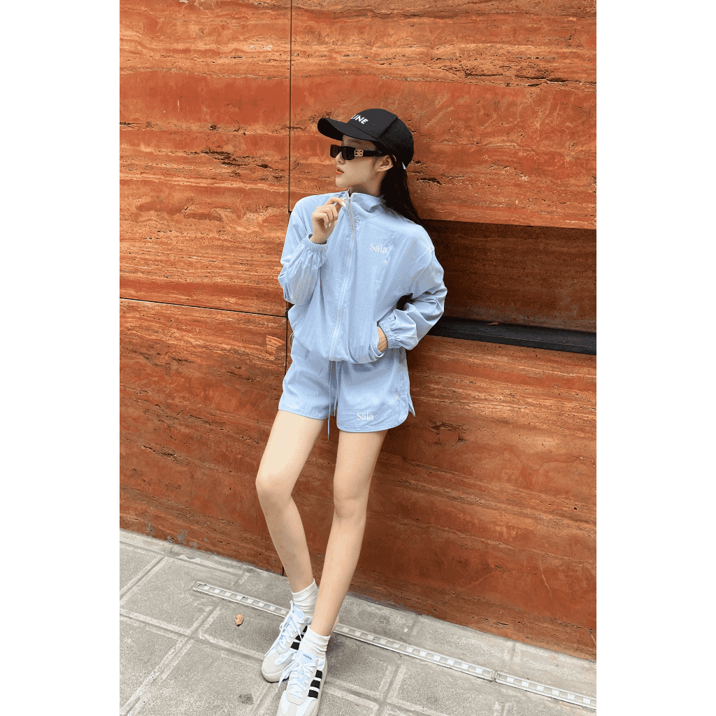 Bộ Áo khoác Gió Dài Tay Mix Quần Shorts Ngắn Trẻ Trung Năng Động - Thời Trang Sành Điệu | BigBuy360 - bigbuy360.vn
