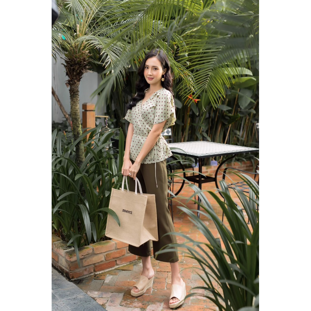 MAGONN Áo cánh chấm bi xanh lục trendy
