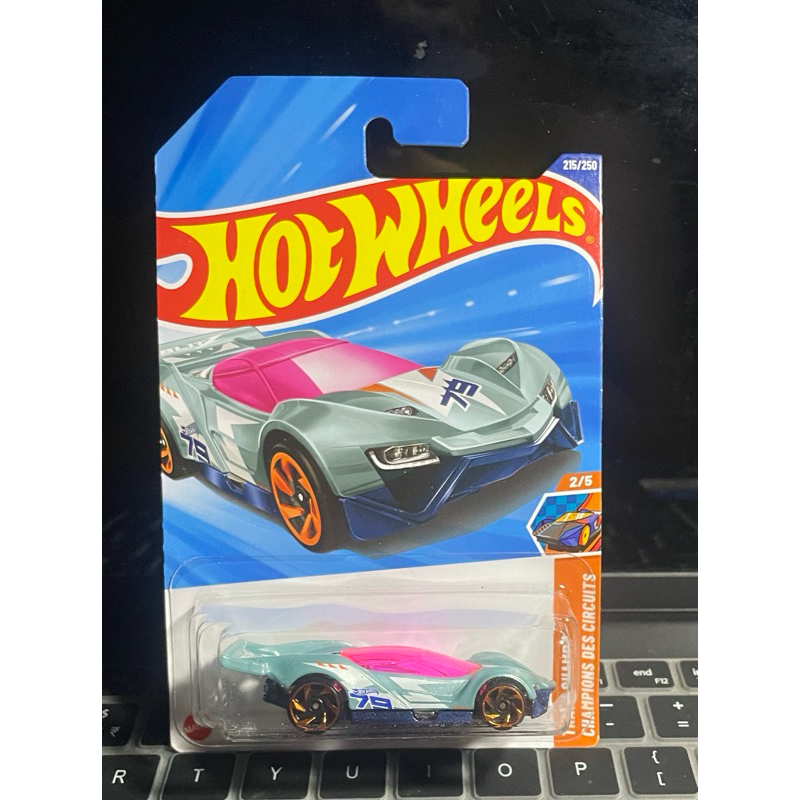 xe đồ chơi mô hình hotwheels basic 2025 case Q: Blitzspeeder