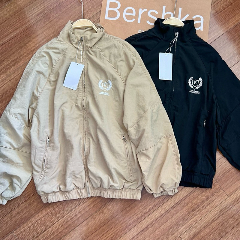 [SALE] Áo khoác Bershka Authentic