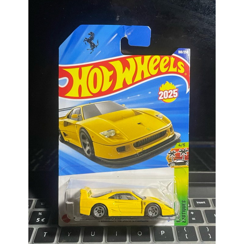 xe đồ chơi mô hình hotwheels basic 2026 case A: Ferrari F40 Competizione