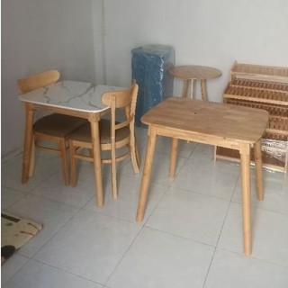 Bàn Mango chân tròn chất liệu gỗ cao su.Có phủ sơn PU . giao liền SG trung tâm HCM