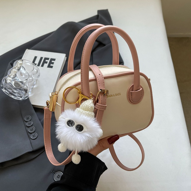 Túi đeo chéo nữ thời trang YUMI túi xách tay size 18cm để vừa điện thoại kèm móc treo MK198