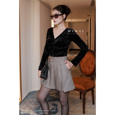 Áo Thun Nữ Nhung Đen Tay Dài MY WAY Velvet Allure  Quyến Rũ & Thanh Lịch 6MAT9283