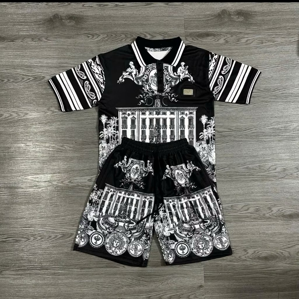 Bộ Polo Boy Phố D.G Đôn Chề Họa Tiết Biệt Thự Hoàng Gia Logo Sắt Cổ Và Bo Tay Dệt Kim. Áo Polo In 5D