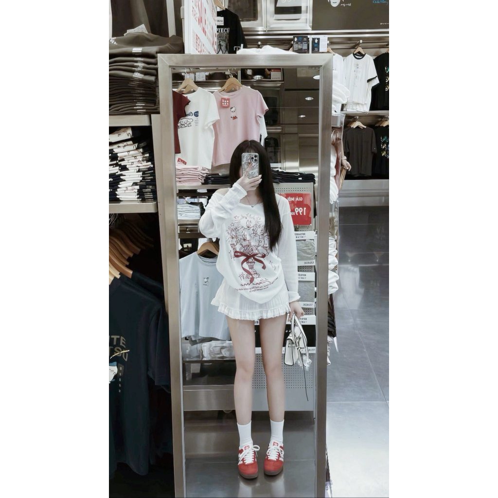 Áo thun nữ dài tay hoạ tiết đèn thần, Áo thun giấy xuyên thấu trễ vai in hình graffiti dễ thương - AT01 | BigBuy360 - bigbuy360.vn