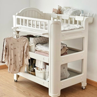  Bàn thay tã babyviva cho bé có bánh xe di chuyển kèm khoá bánh an toàn 