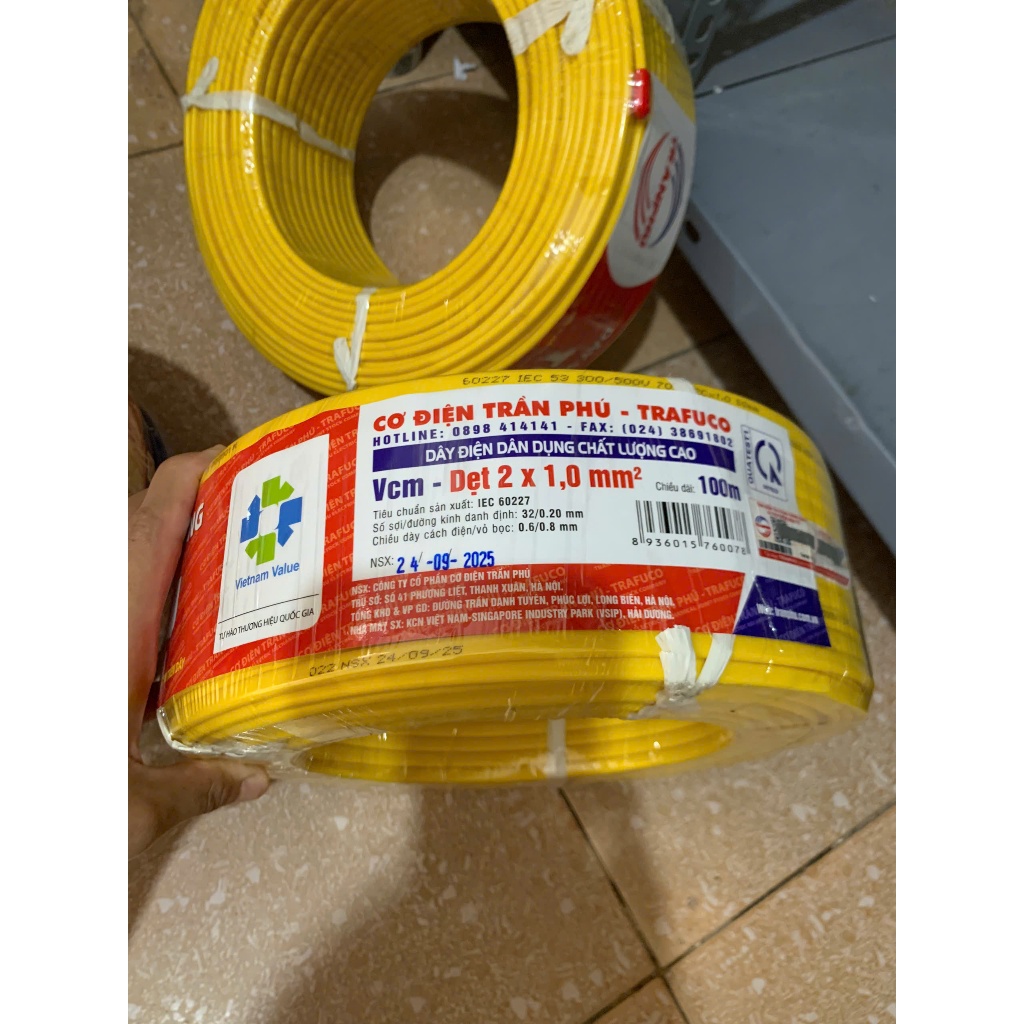 Trần Phú dây điện 2x1 vàng