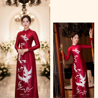  Áo dài mẹ sui cao cấp chất liệu Bảo ngọc màu đỏ chung hoạ tiết thêu kim tuyến đính cổ và lắc tay sang trọng 