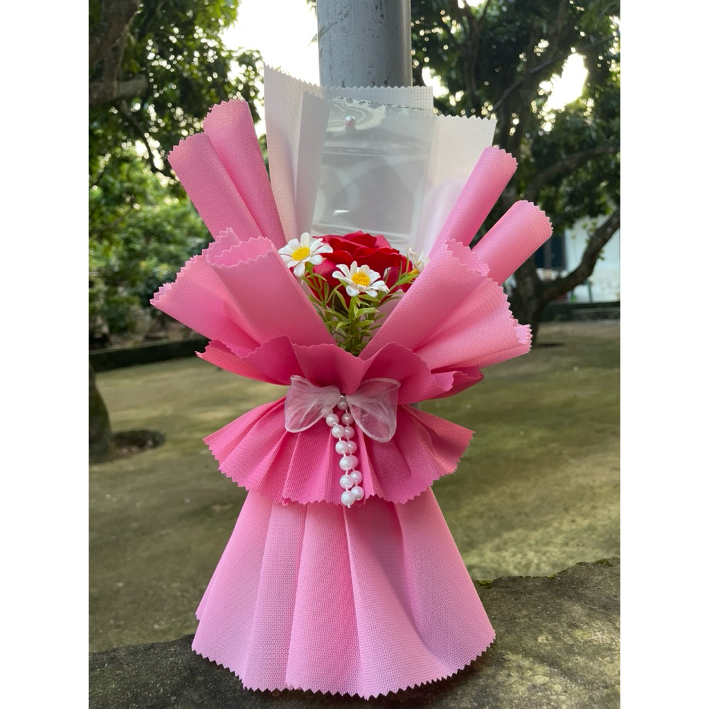 bó hoa cài 1 tờ tiền cao 45cm ( giấy xốp hàn k nhăn )