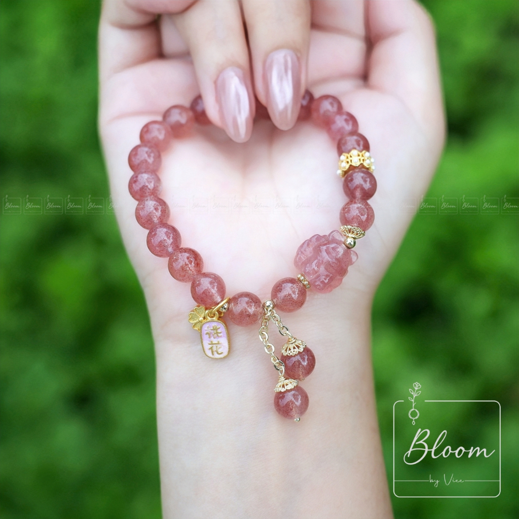Đào Tâm Hồ Ly - Vòng Tay Thạch Anh Dâu Tây phối charm Hồ Ly Chín Đuôi | Thu Hút Tình Duyên & Kết Nối Cảm Xúc