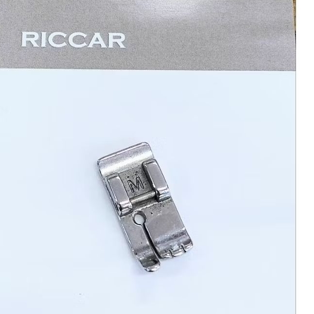 CHÂN VỊT 1 LỖ MAY VẢI MỎNG MÁY MAY RICCAR 1000