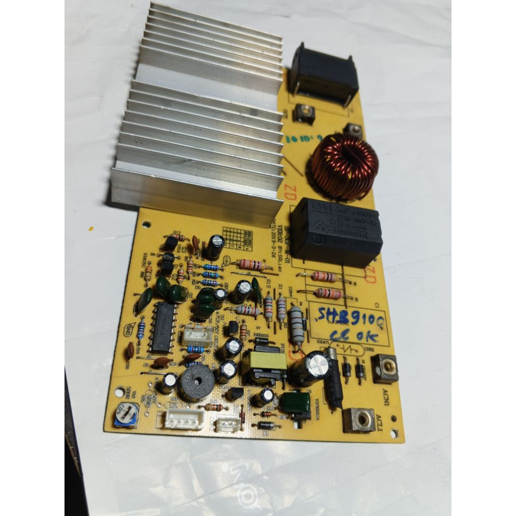 bo mạch nguồn của bếp từ đôi Sunhouse SHB9100 có 1 bên từ trái + 1 bên hồng ngoại phải, tháo bếp
