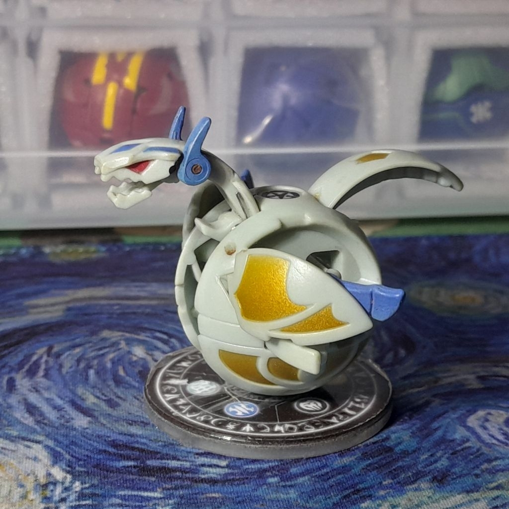 Mô hình Bakugan B2: Pyro Drago