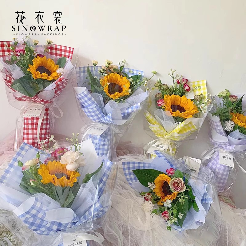 Giấy gói hoa caro