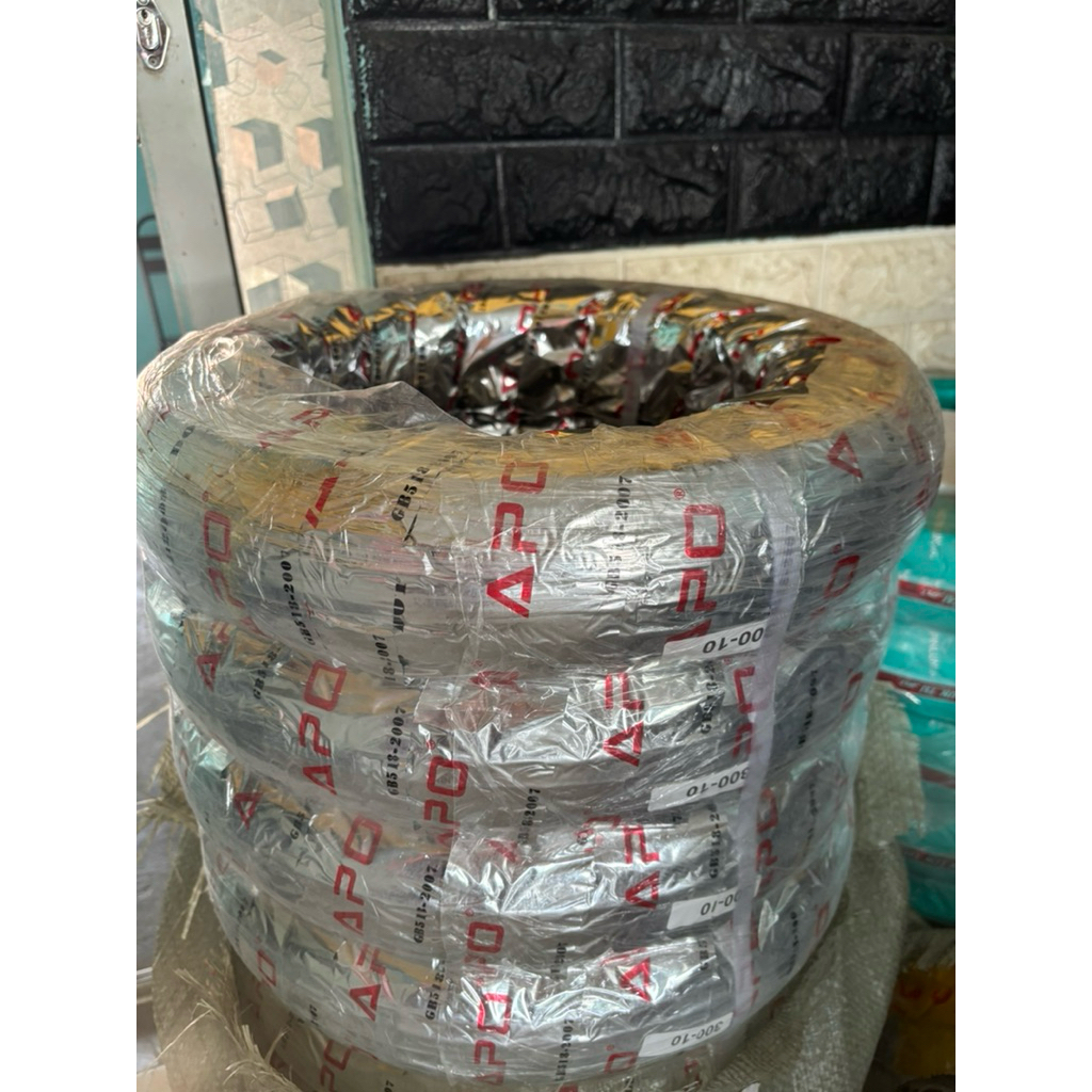 Lốp không săm xe điện 300-10 ( lốp không ruột )