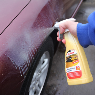 Xịt dưỡng sơn SONAX HIGH SPEED WAX 288200 làm bóng, bảo vệ sơn tạo hiệu ứng lá sen