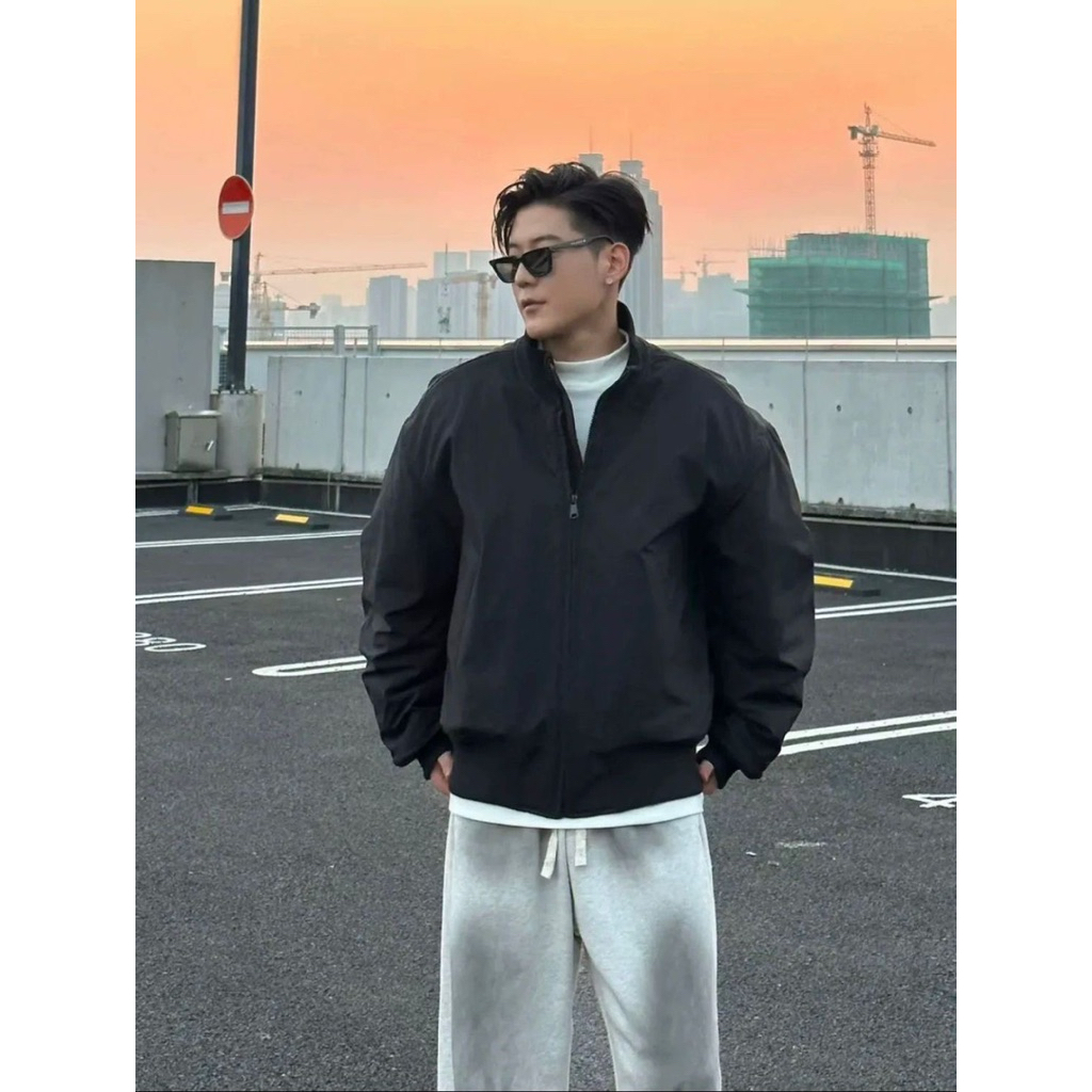 Áo Khoác Bomber Đen Form Rộng Nam Nữ Unisex Chống Nước Có Lót Bông Dày Giữ Ấm Mùa Đông-Stressout | BigBuy360 - bigbuy360.vn