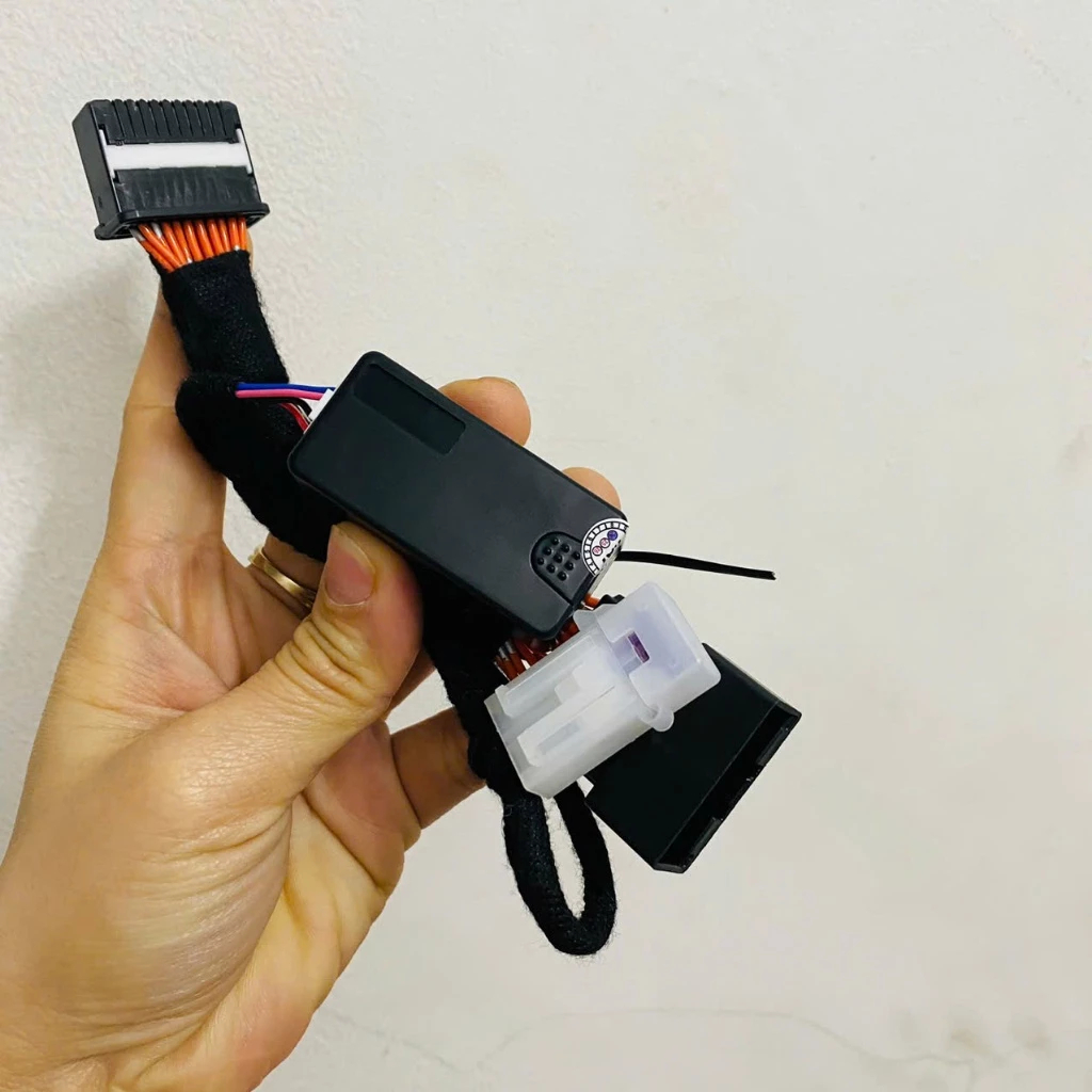 Chốt cửa tự động Suzuki XL7 HYBRID 2024 - 2025, Auto lock lắp chung Suzuki Jimmy 24-25/Suzuki Ertiga