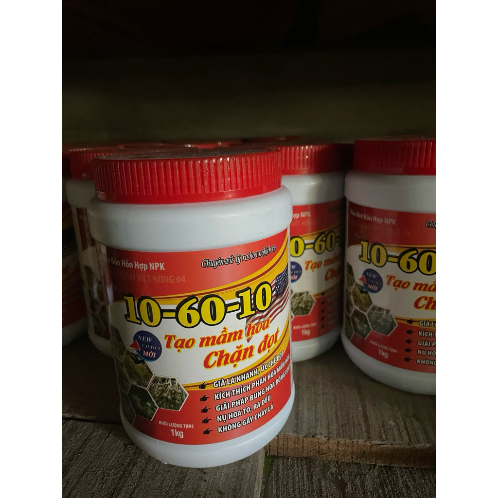 phân bón lá 10-60-10 tạo mầm hoa pha 200lit.