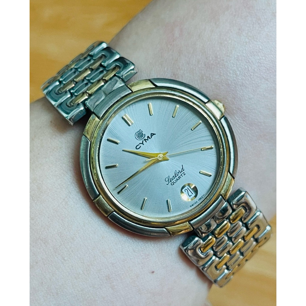 Đồng hồ Cyma Thụy dây demi siêu đẹp xịn.