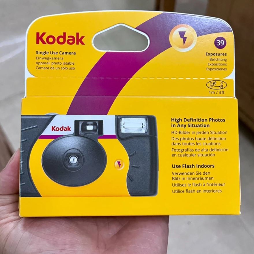 Máy chụp ảnh 1 lần Kodak Power Flash 800 39 tấm có sẳn trong máy 1 cuộn film