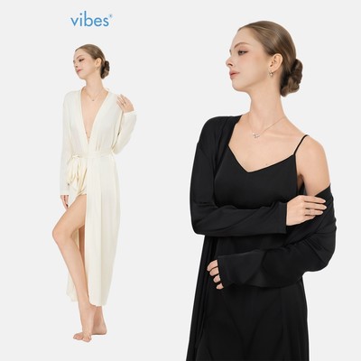 VIBES Áo choàng ngủ dáng dài quyến rũ Lụa cao cấp Charlotte Silk Robe, áo choàng cô dâu sang trọng