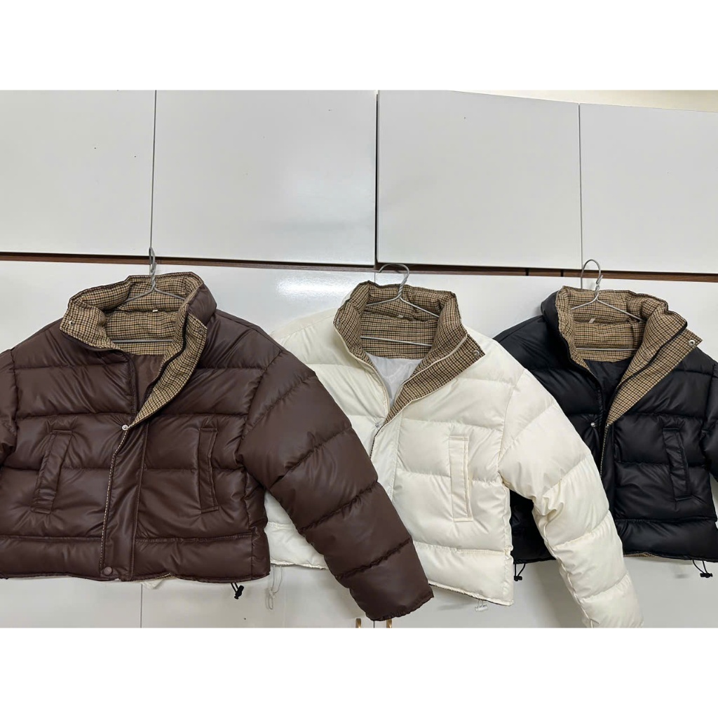 Áo Khoác Phao Da Nữ Phối Kẻ Caro Cao Cổ Cúc Bấm 2 Túi Freesize | BigBuy360 - bigbuy360.vn