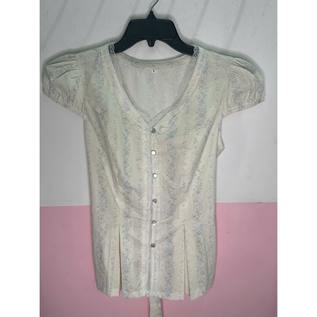 áo kiểu nữ ngắn tay bigsize, áo sơ mi cổ v size 55-90kg dành cho chị e chuppy béo mập xinh xắn ac18 | BigBuy360 - bigbuy360.vn