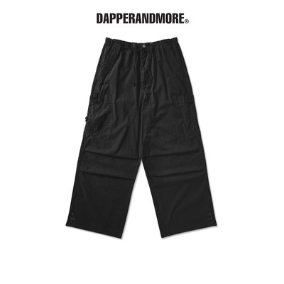 Quần Kaki Ống Rộng DAPPERANDMORE "PARACHUTE CARGO PANTS" Phối 2 Túi Bên Hông Kèm Dây Rút Eo - Đen