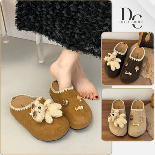  Dép sục da lộn đính charm gấu lucky lông xù đế cao 4cm_Deca shoes 