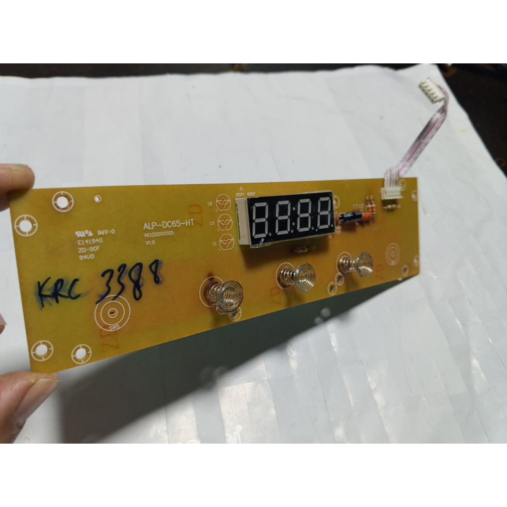 mạch điều khiển hiển thị của bếp điện từ đơn Korichi KRC-3388 mã ALP-DC65-HT tháo bếp còn đẹp