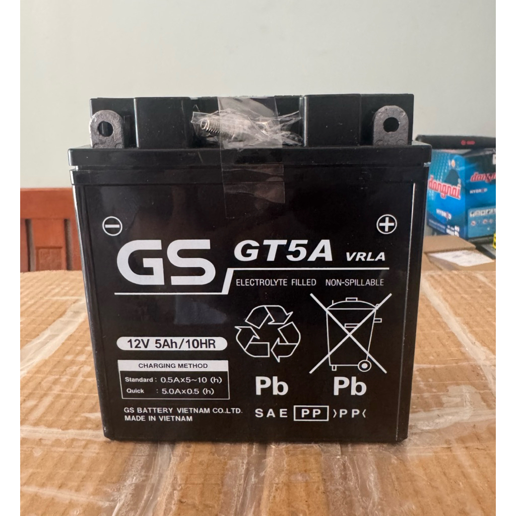 Bình acquy xe máy khô miễn bảo dưỡng gs GT5A | 12V - 5Ah, bình ắc quy xe máy honda 12v.